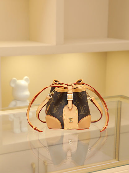 High quality handbag-Mini bucket bag