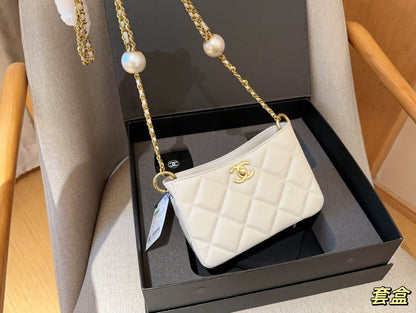 24s Double Pearl Chain Bag