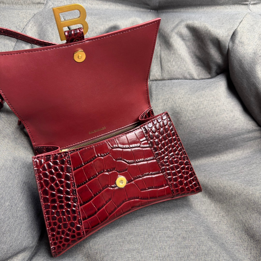 Wine Red Gold Button Crocodile Pattern Hourglass Bag