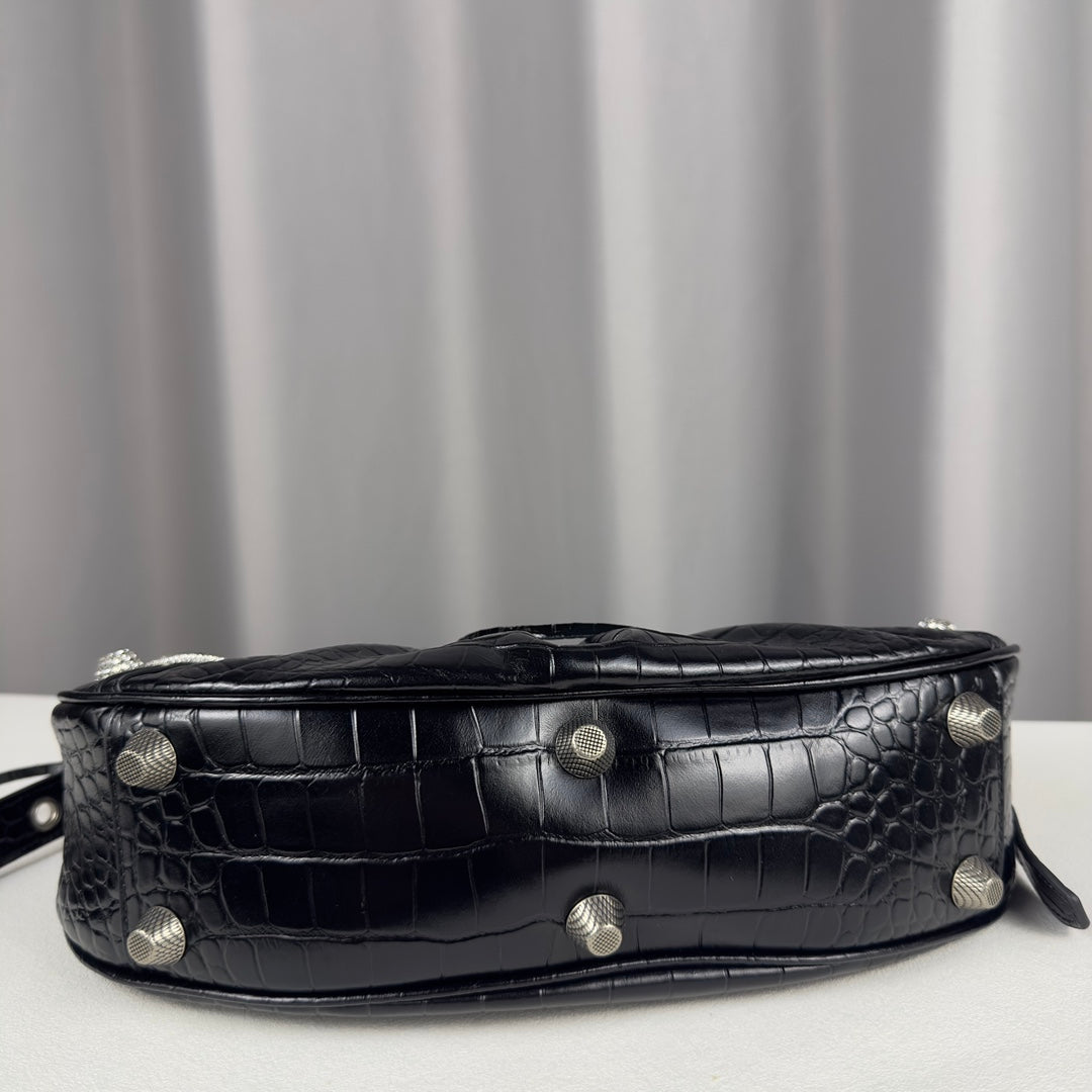 Le Cagole Half Moon Underarm Cross Bag