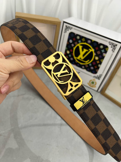 Louis Vuitton 💕 Automatic belt P160