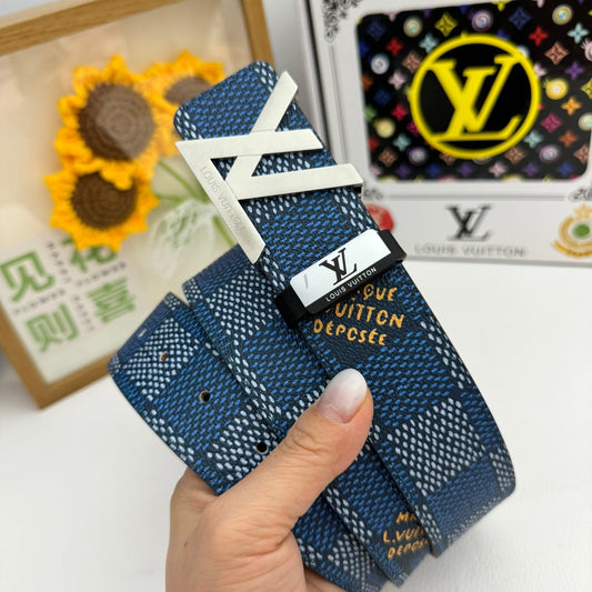 Louis Vuitton 💕 Original order P160