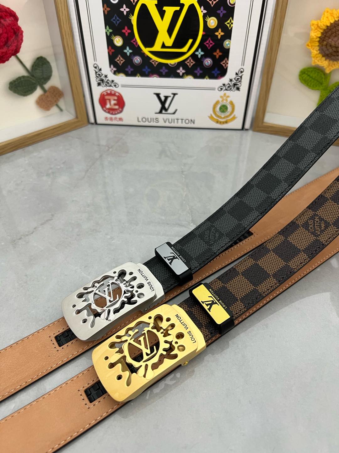 LV... Louis Vuitton 💕 Automatic belt P160