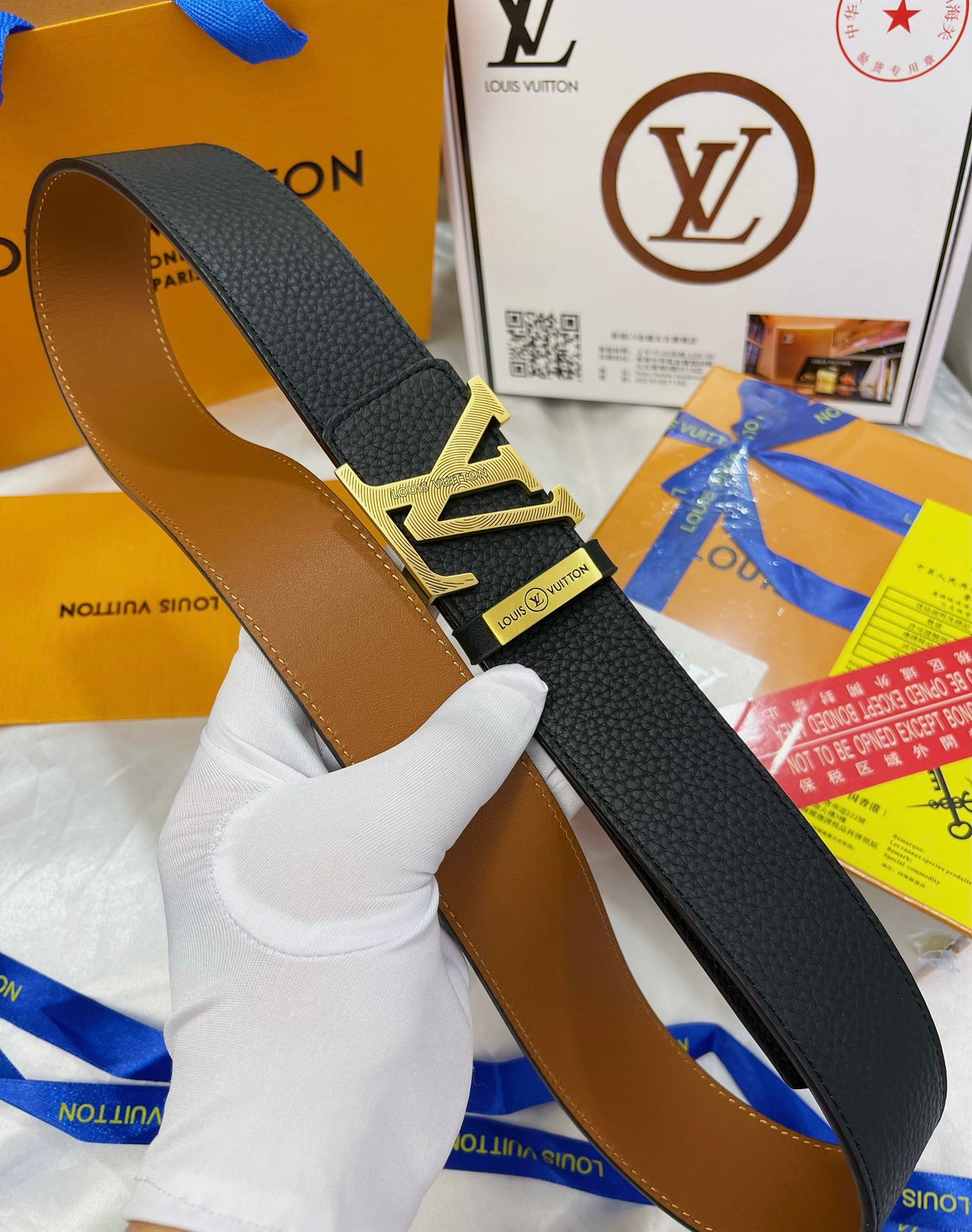 LV... Louis Vuitton ️ ✈️ Top tier replica P150