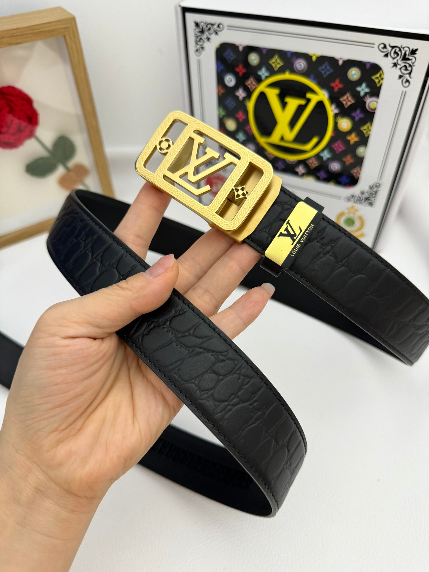 LV... Louis Vuitton 💕 Automatic belt P150