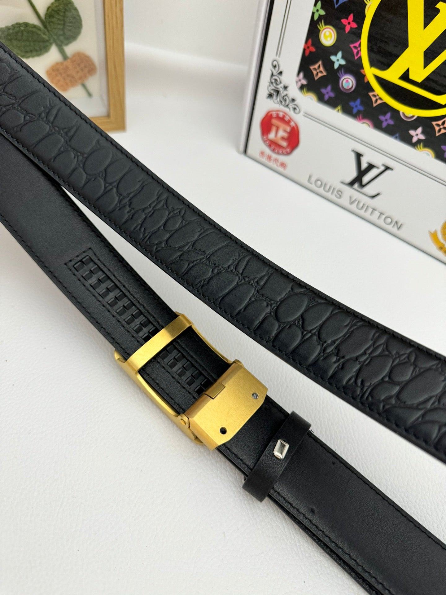 LV... Louis Vuitton 💕 Automatic belt P150