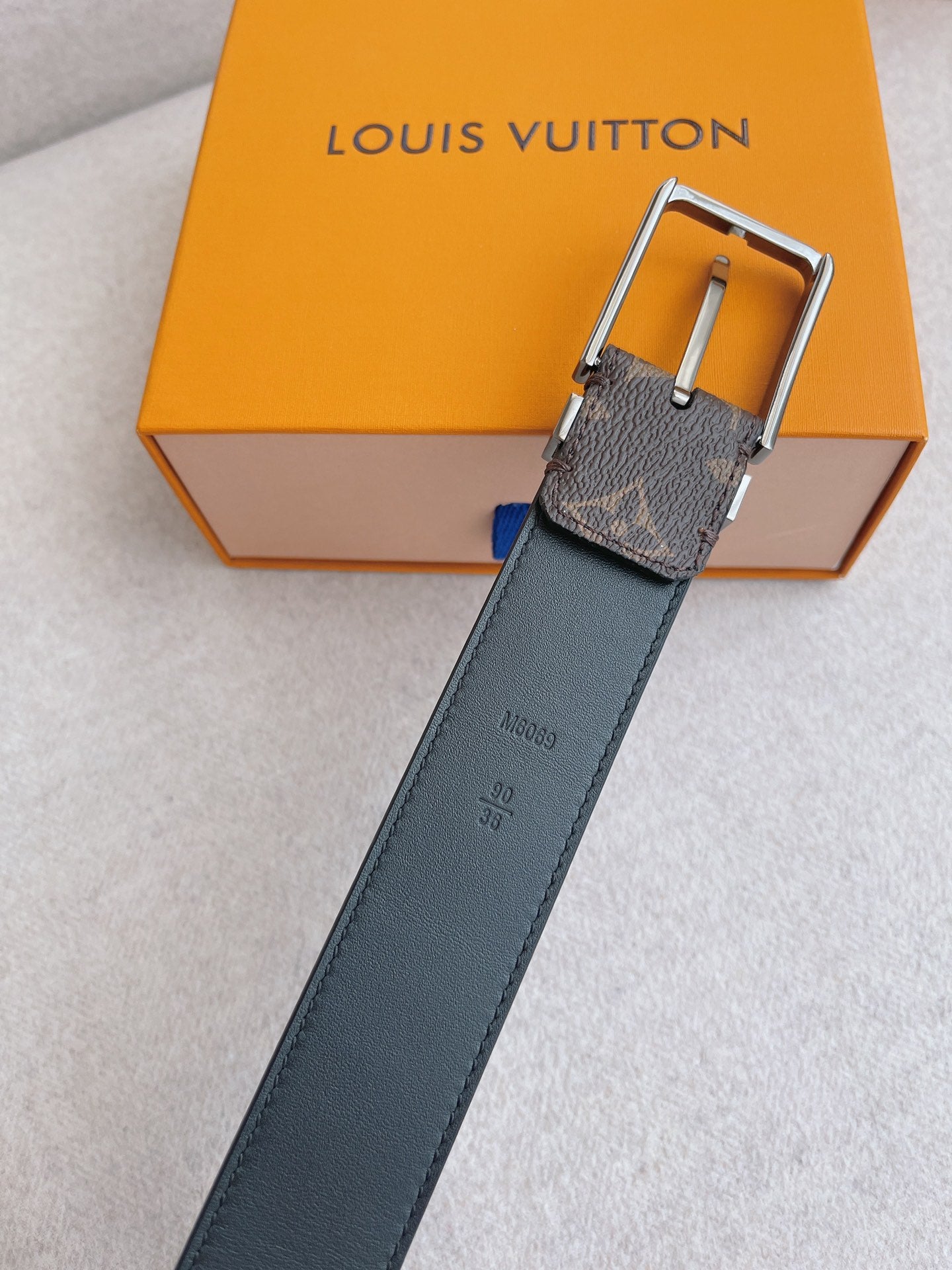 LV brand new canvas belt