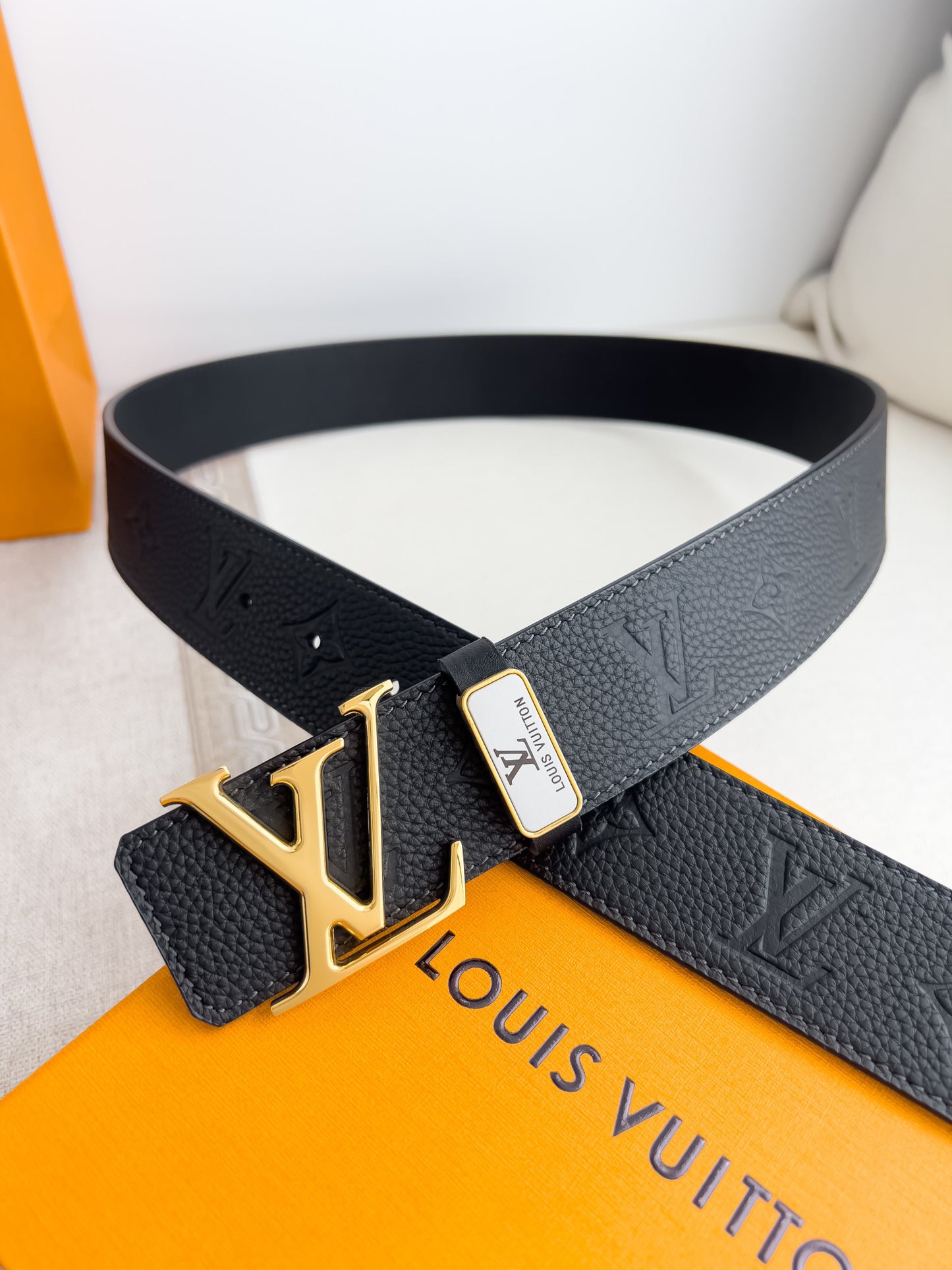 LV... Louis Vuitton ✈️ Belt • Belt • Original Order P160