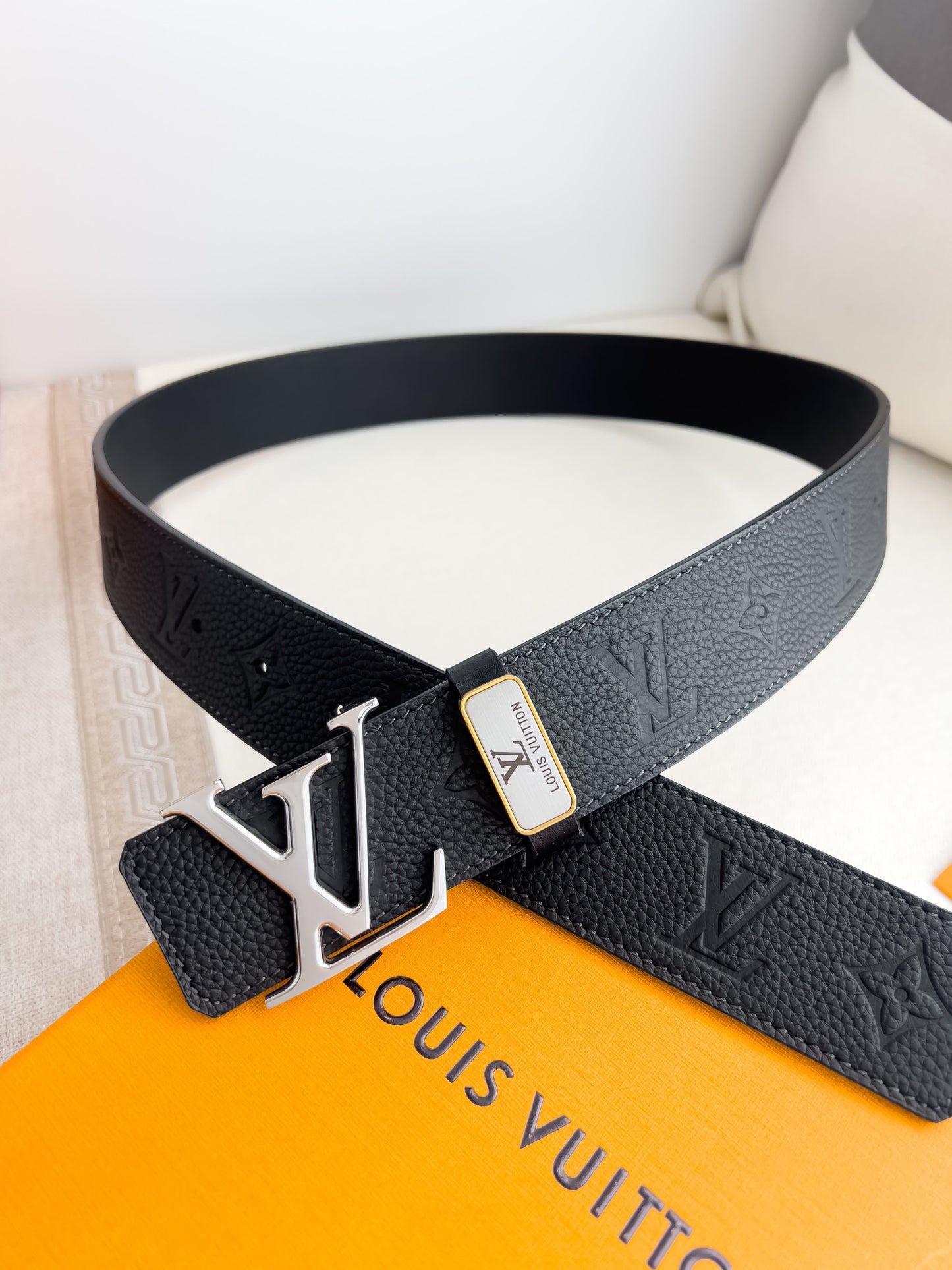 LV... Louis Vuitton ✈️ Belt • Belt • Original Order P160