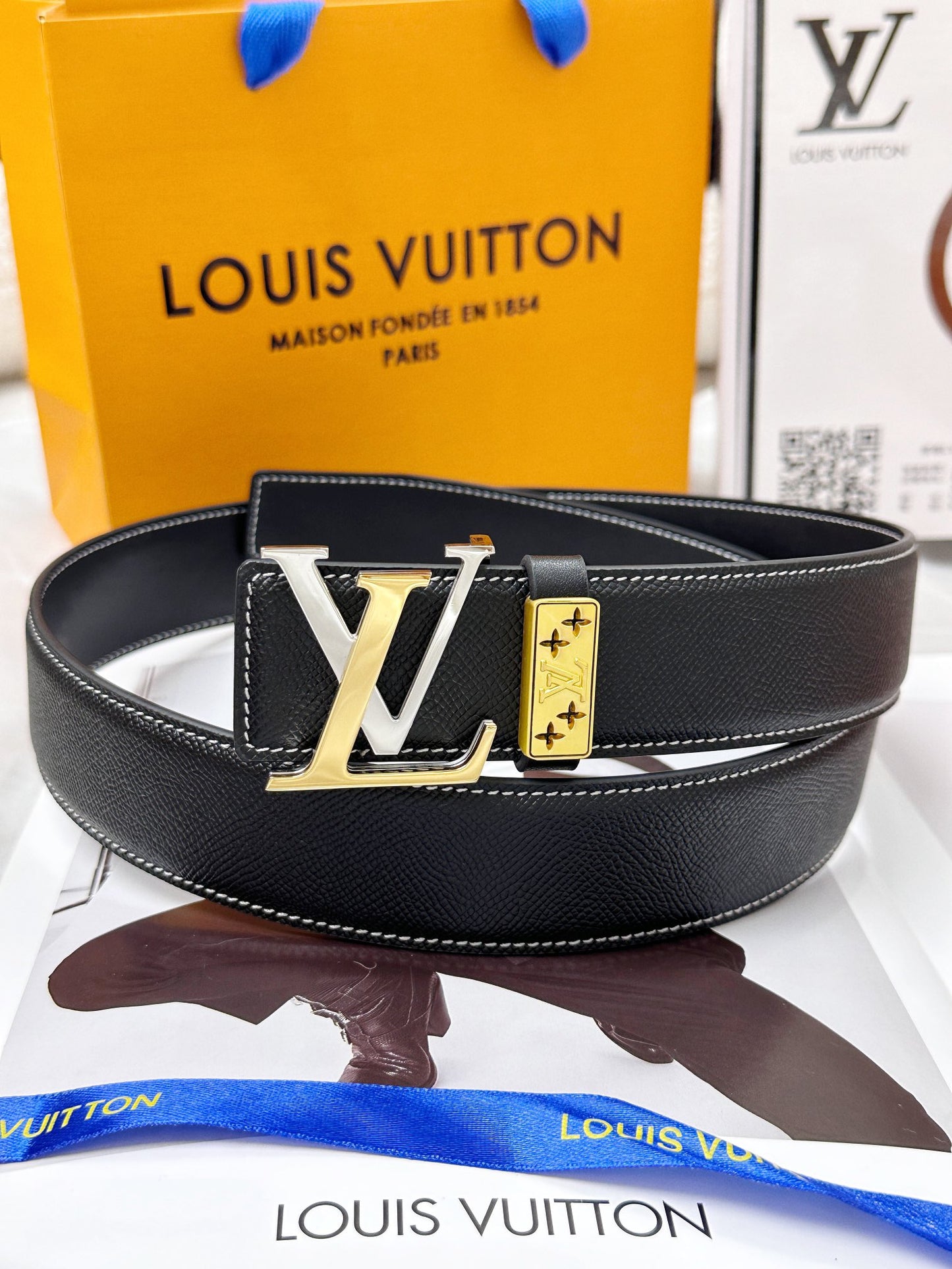 LV... Louis Vuitton ️ ✈️ Top tier replica P150