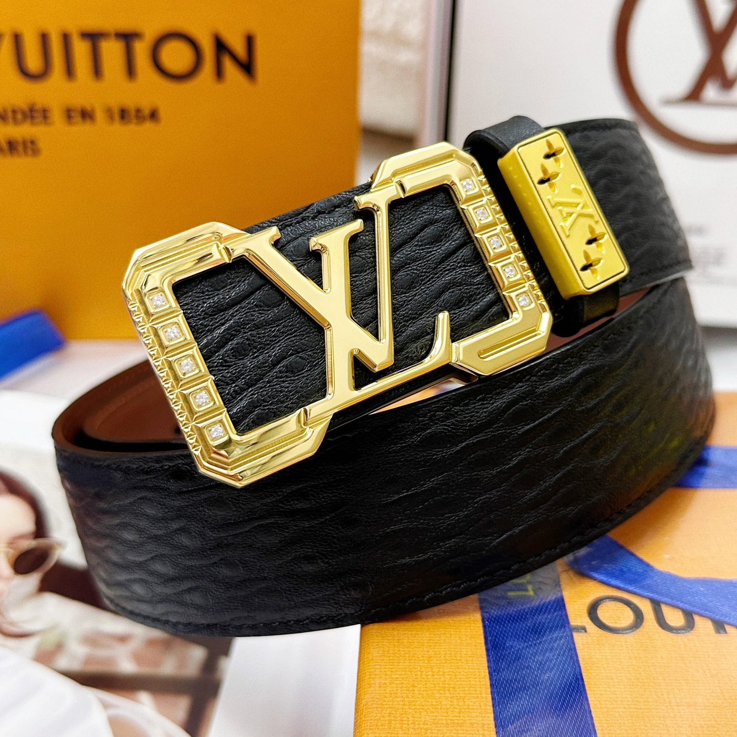 💯 Belt: LV... Louis Vuitton ️ ✈️ Top tier replica P180