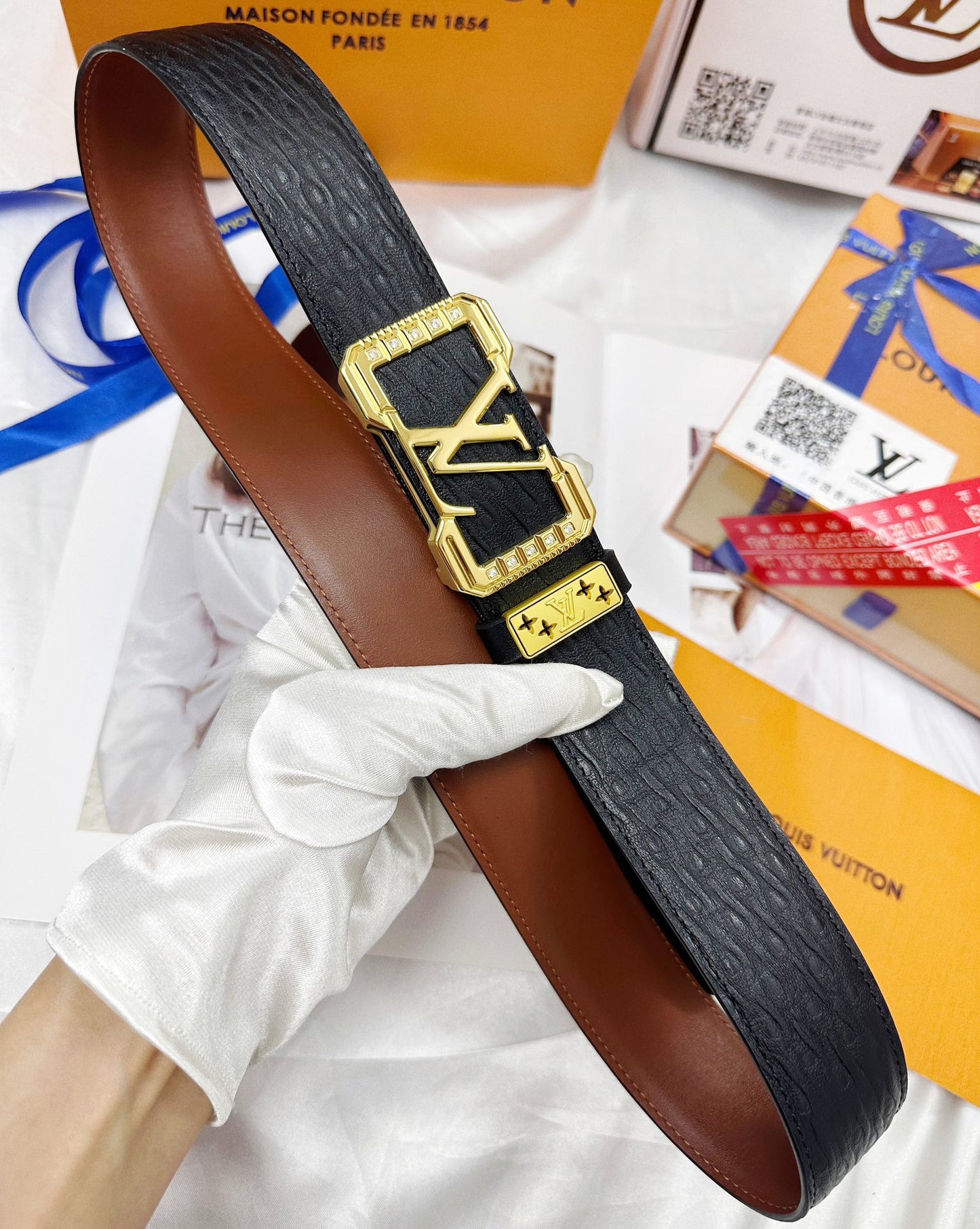 💯 Belt: LV... Louis Vuitton ️ ✈️ Top tier replica P180