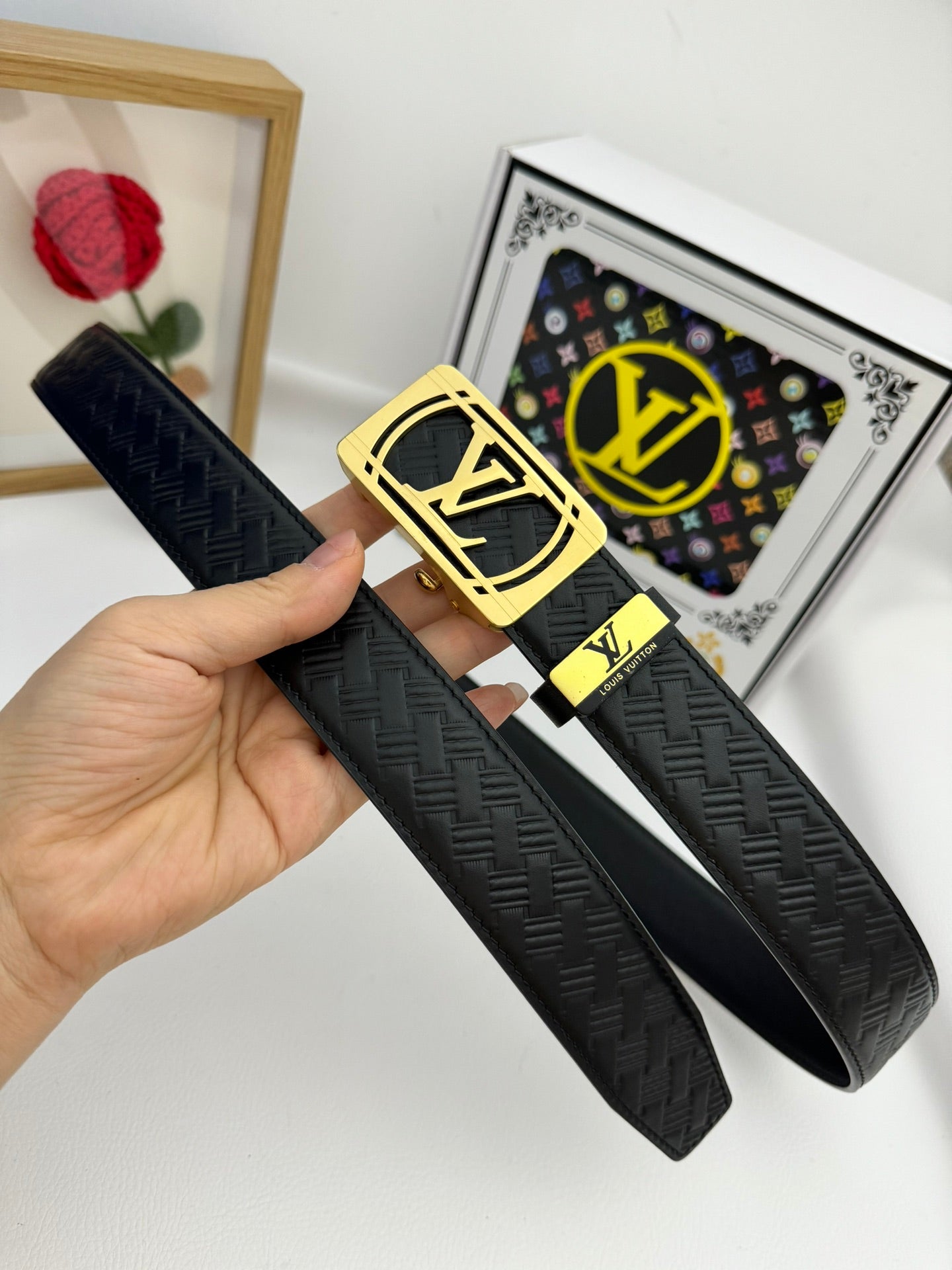 LV... Louis Vuitton 💕 Automatic belt P150