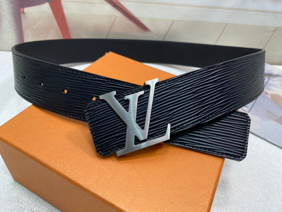 P120  Lv： First layer cowhide with water ripple surface