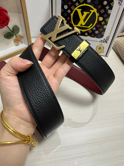 LV... Louis Vuitton 💕 P150