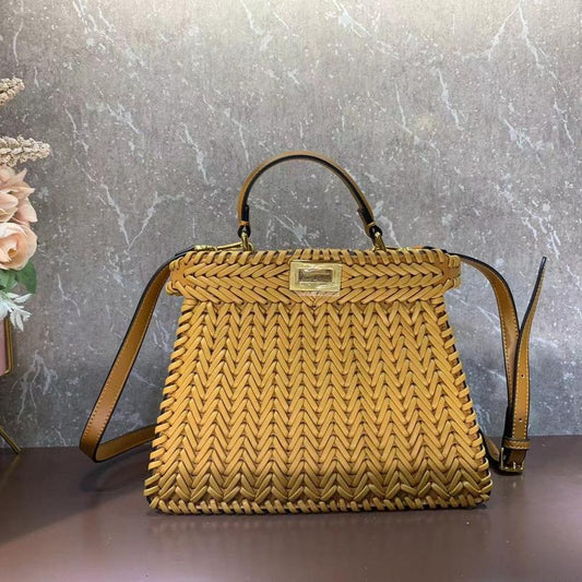 New woven tote bag